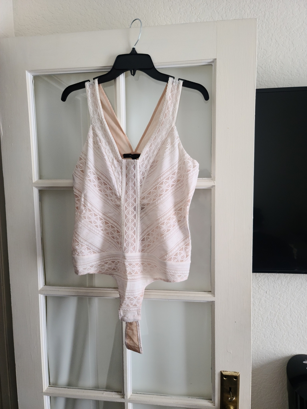 BCBGMaxAzria Cream Lace V-Neck Bodysuit